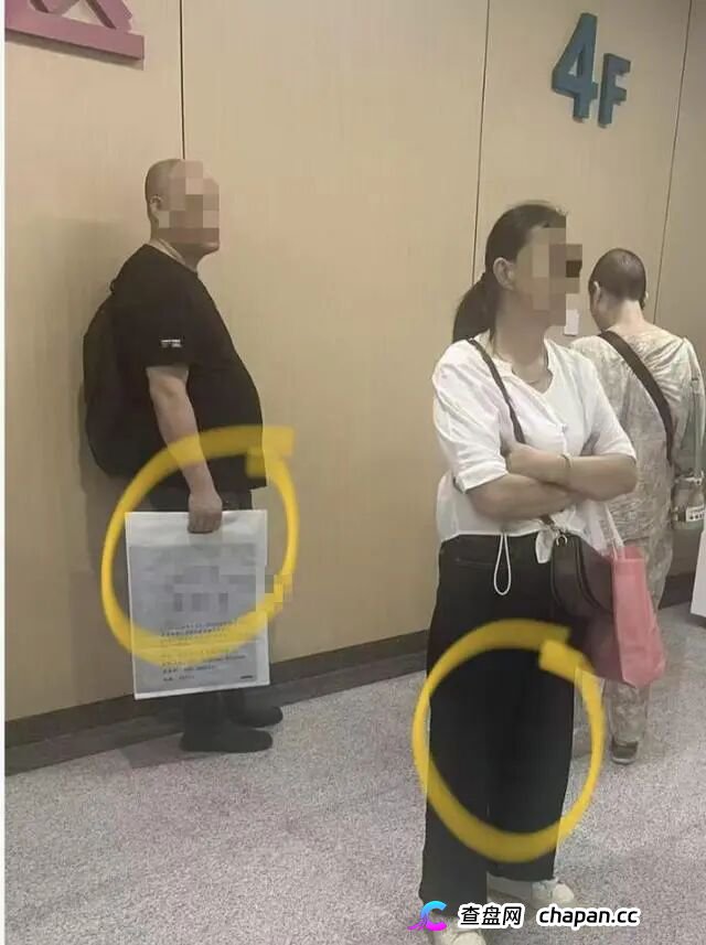 医托在长沙三甲医院“忽悠”病患前往中医馆，记者暗访曝光层层套路(4)